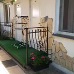 Morska Bryza -pokoje Goscinne Na Trasie R10