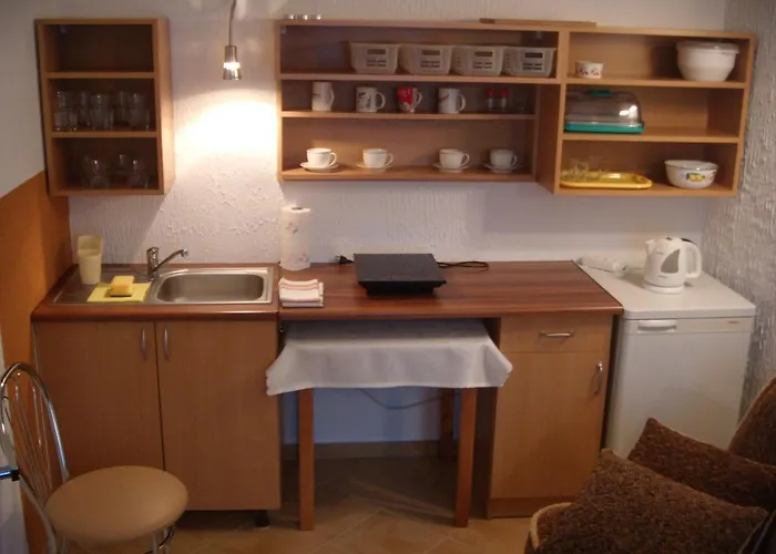 Morska Bryza -pokoje Goscinne Na Trasie R10 Homestay *