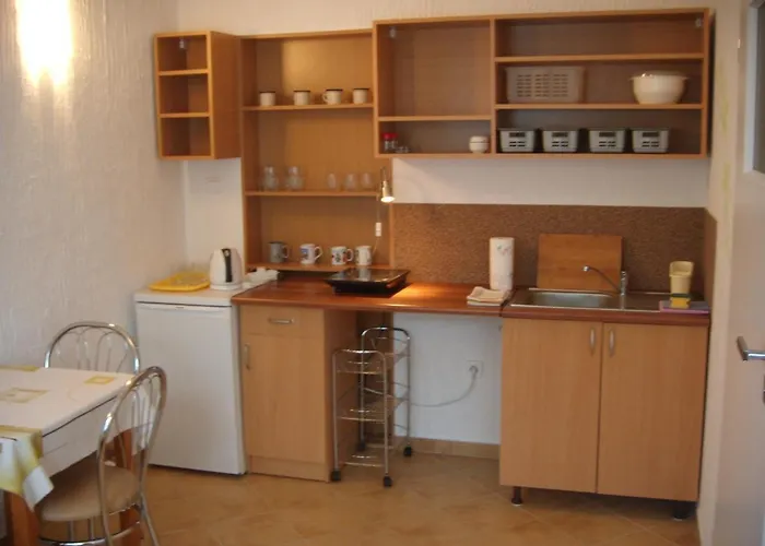 Morska Bryza -pokoje Goscinne Na Trasie R10 Darlowo