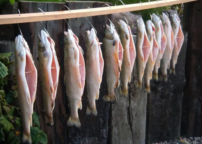 Morska Bryza -pokoje Goscinne Na Trasie R10 * 达尔沃沃