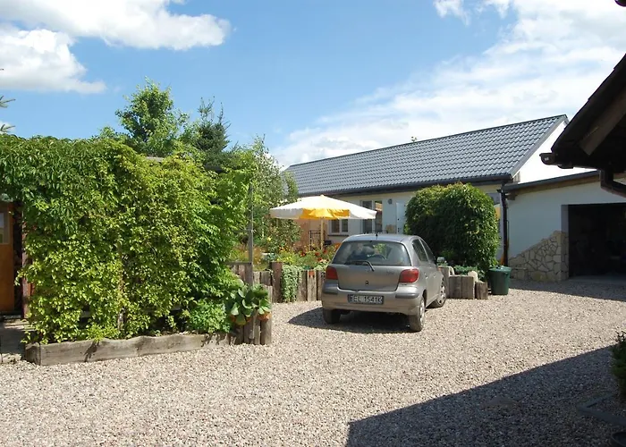 Homestay Morska Bryza -pokoje Goscinne Na Trasie R10 *